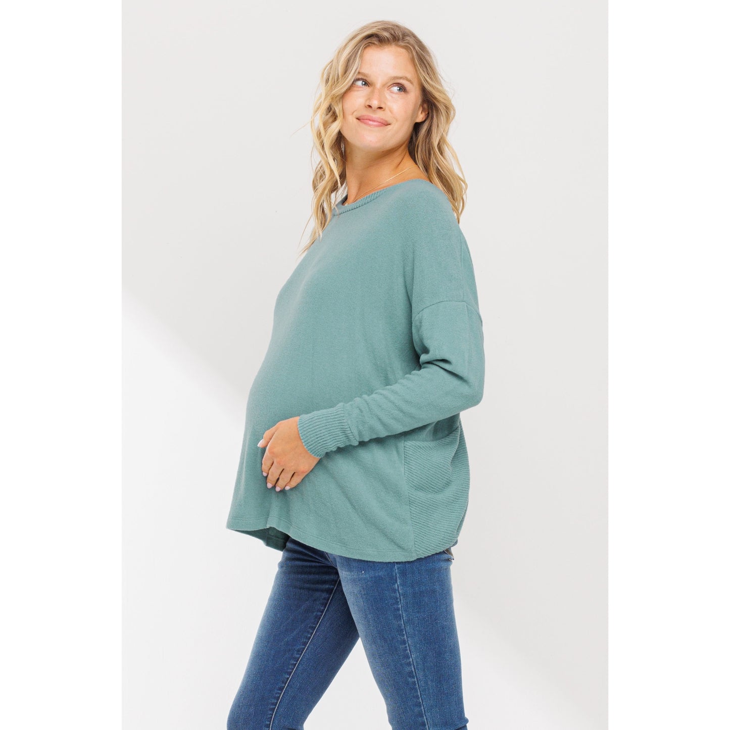 BACK KEYHOLE MATERNITY SWEATSHIRT
